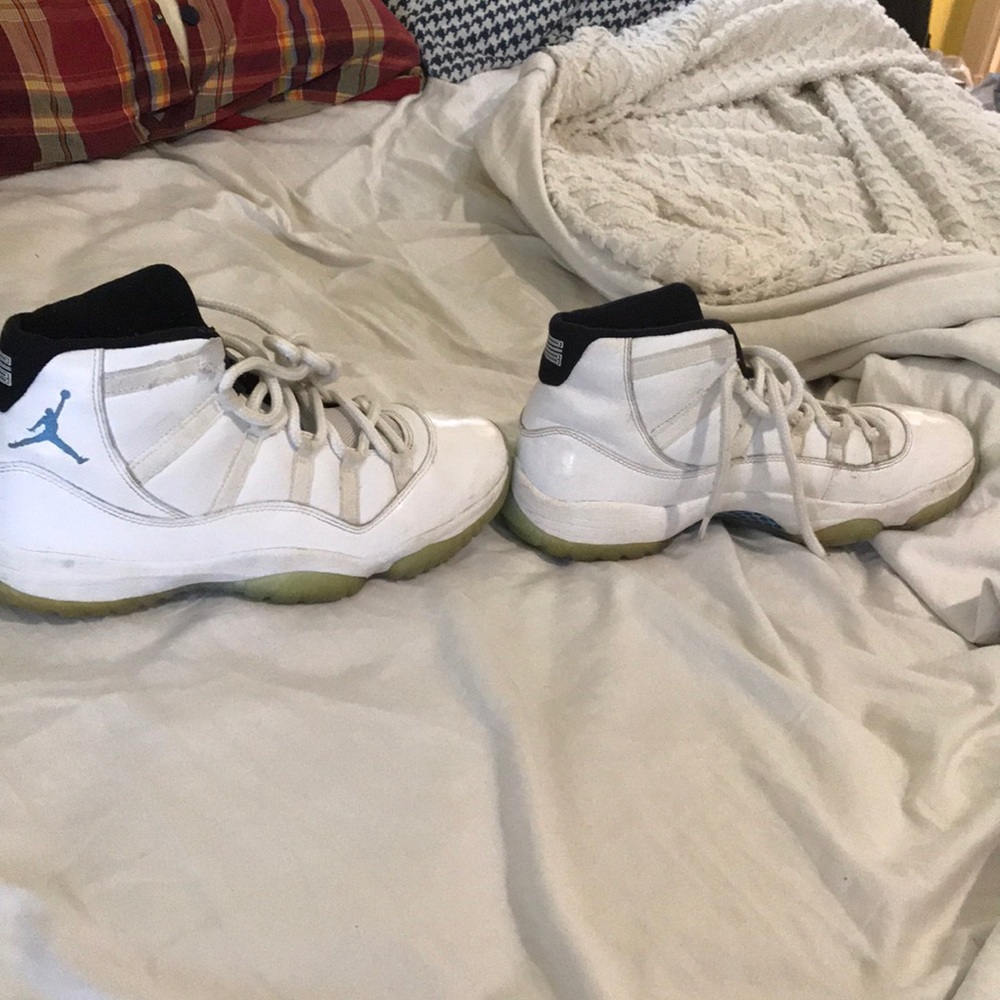 Jordan 11 High Legend Blue